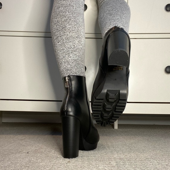 Black Fashion Nova Heeled Boot - Picture 3 of 6